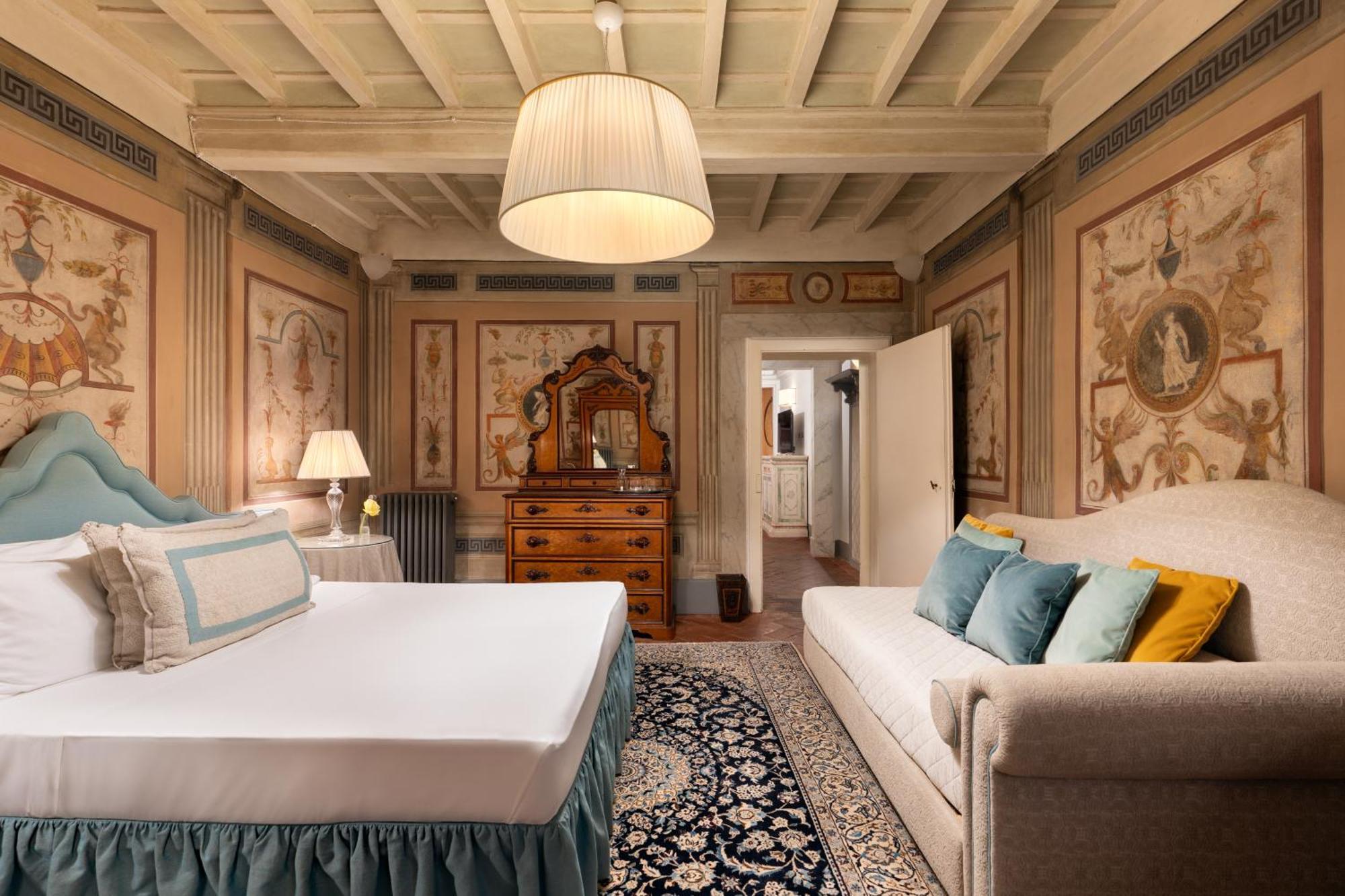 Piazza Pitti Palace - Residenza D'Epoca Florence Extérieur photo